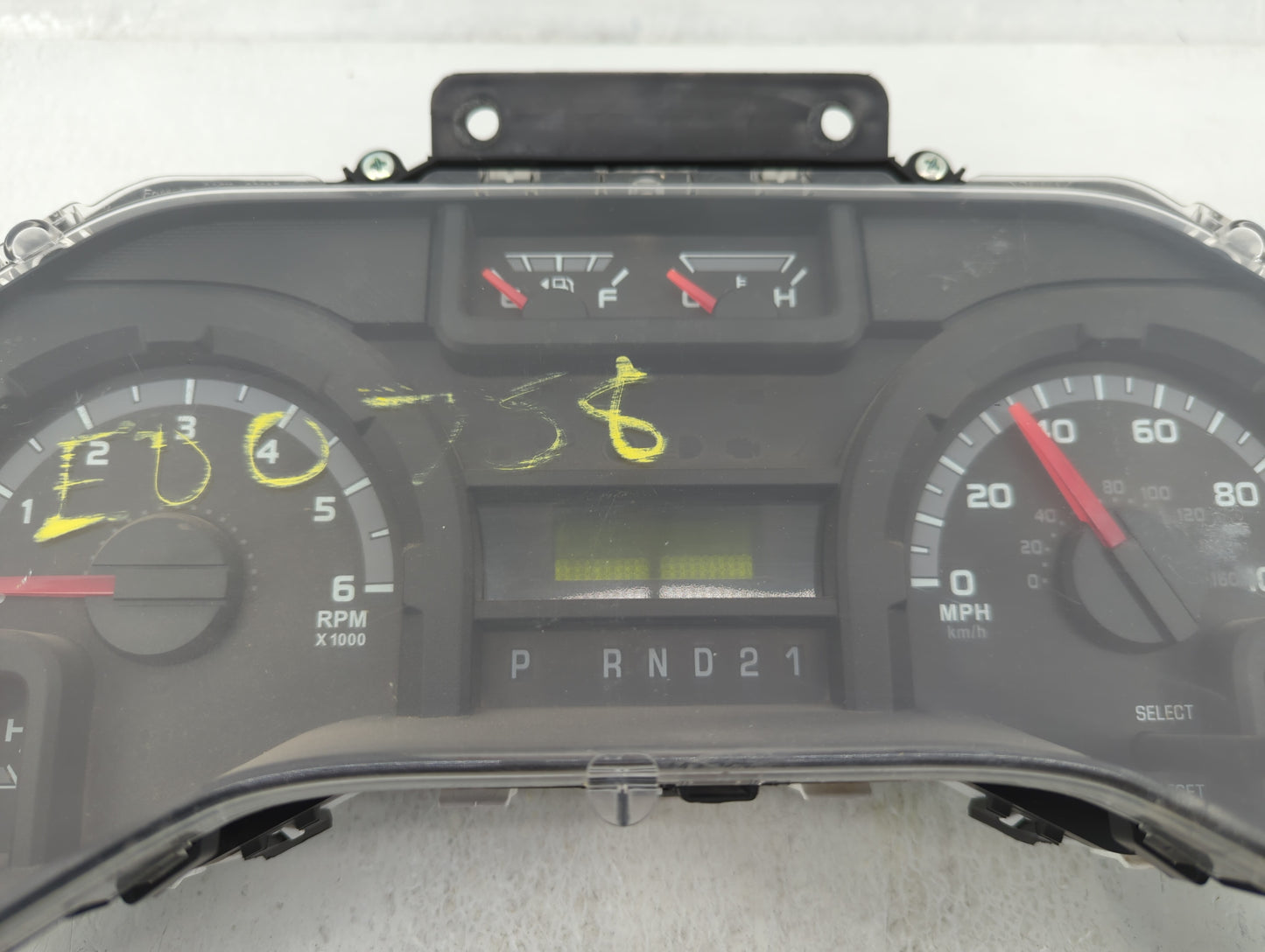 2016 Chevrolet Silverado 1500 Instrument Cluster Speedometer Gauges Fits OEM Used Auto Parts - Oemusedautoparts1.com