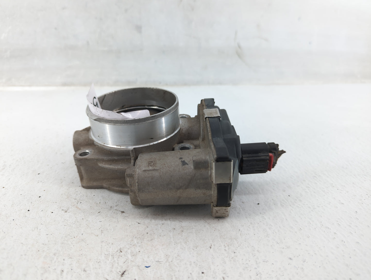 2016-2021 Chevrolet Silverado 1500 Throttle Body P/N:12669536AA Fits Fits 2016 2017 2018 2019 2020 2021 OEM Used Auto Parts 
