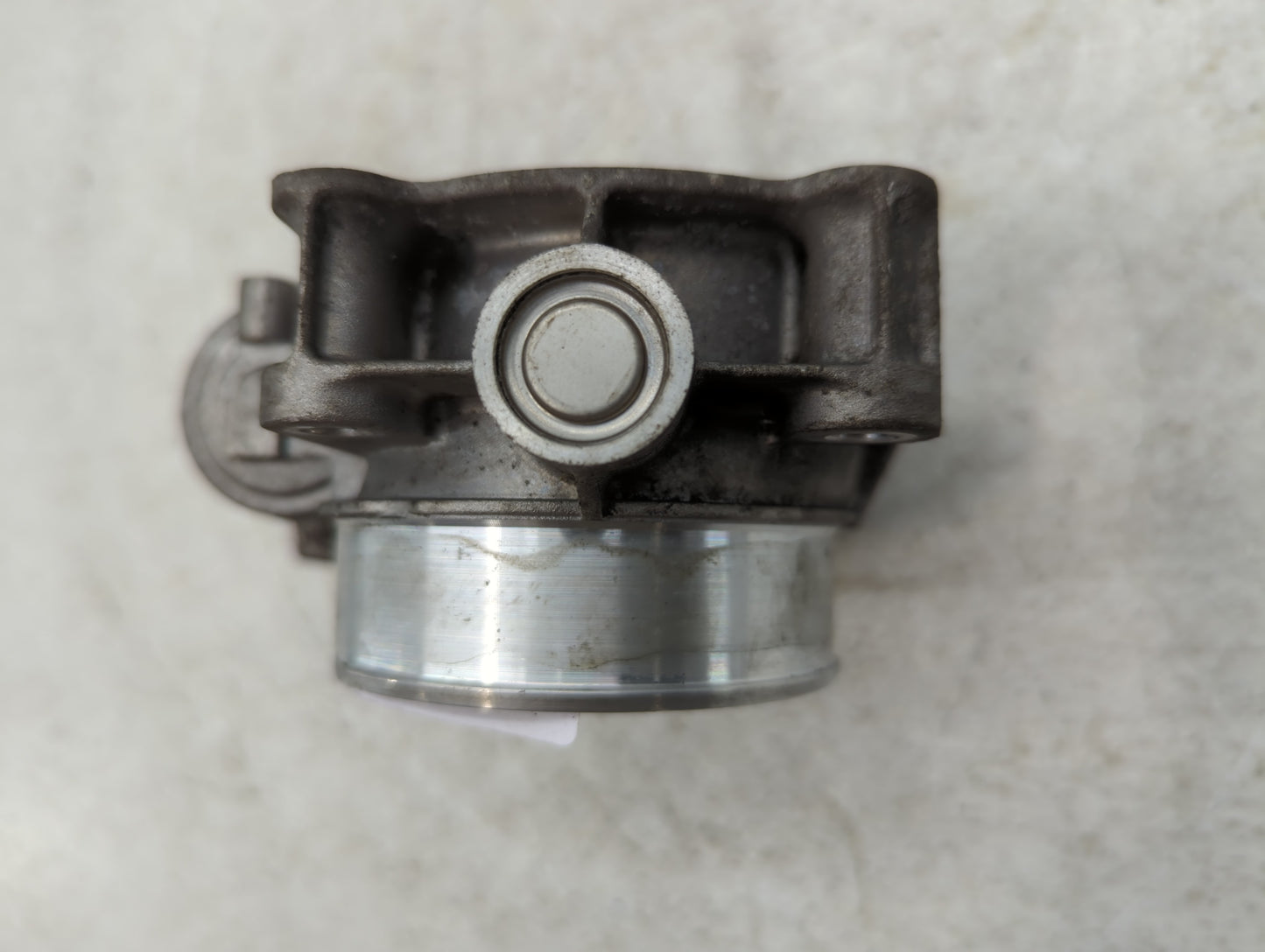 2016-2021 Chevrolet Silverado 1500 Throttle Body P/N:12669536AA Fits Fits 2016 2017 2018 2019 2020 2021 OEM Used Auto Parts 