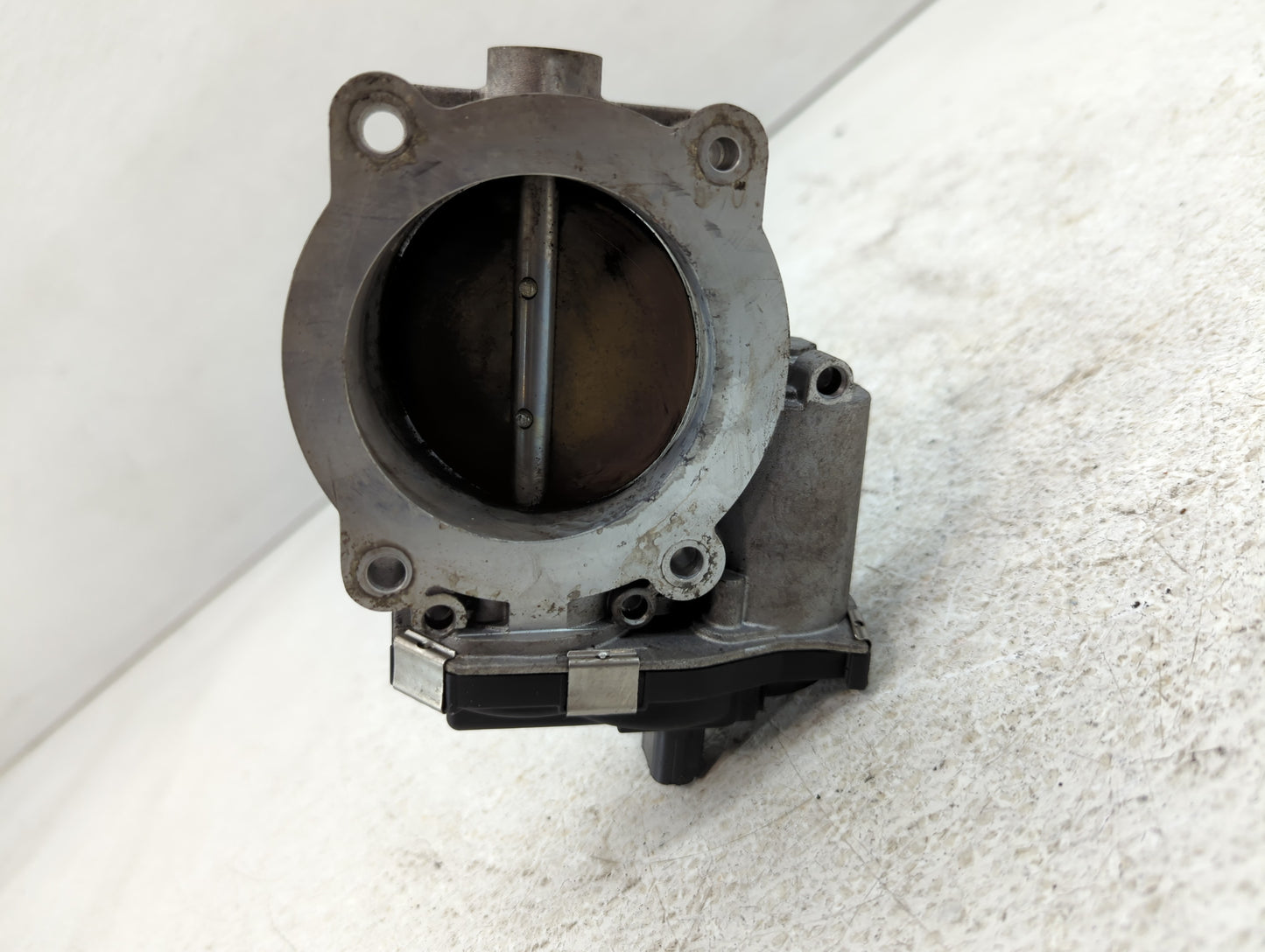 2016-2021 Chevrolet Silverado 1500 Throttle Body P/N:12669536AA Fits Fits 2016 2017 2018 2019 2020 2021 OEM Used Auto Parts 