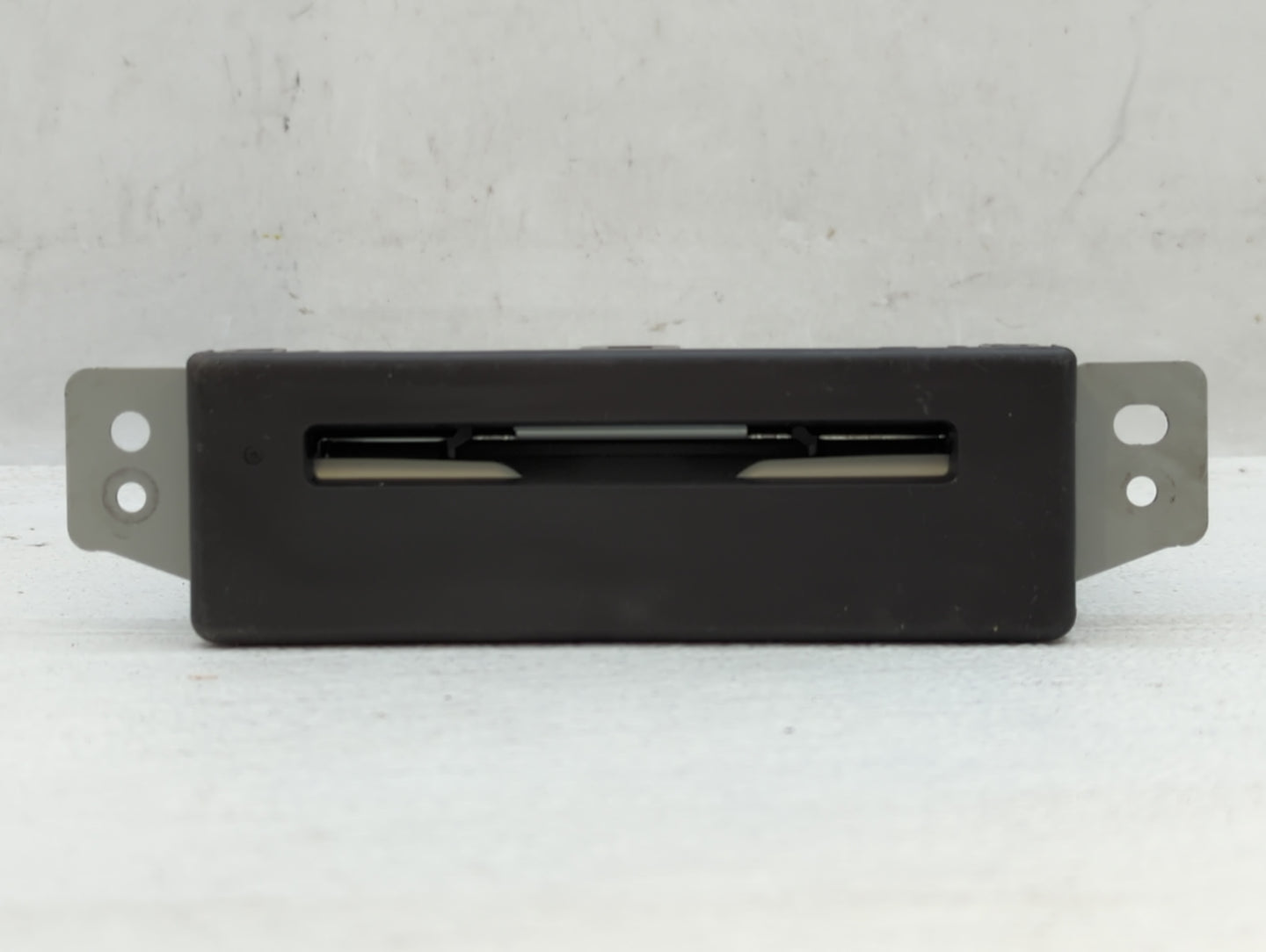 2015-2019 Chevrolet Silverado 1500 Am Fm Cd Player Radio Receiver - Oemusedautoparts1.com