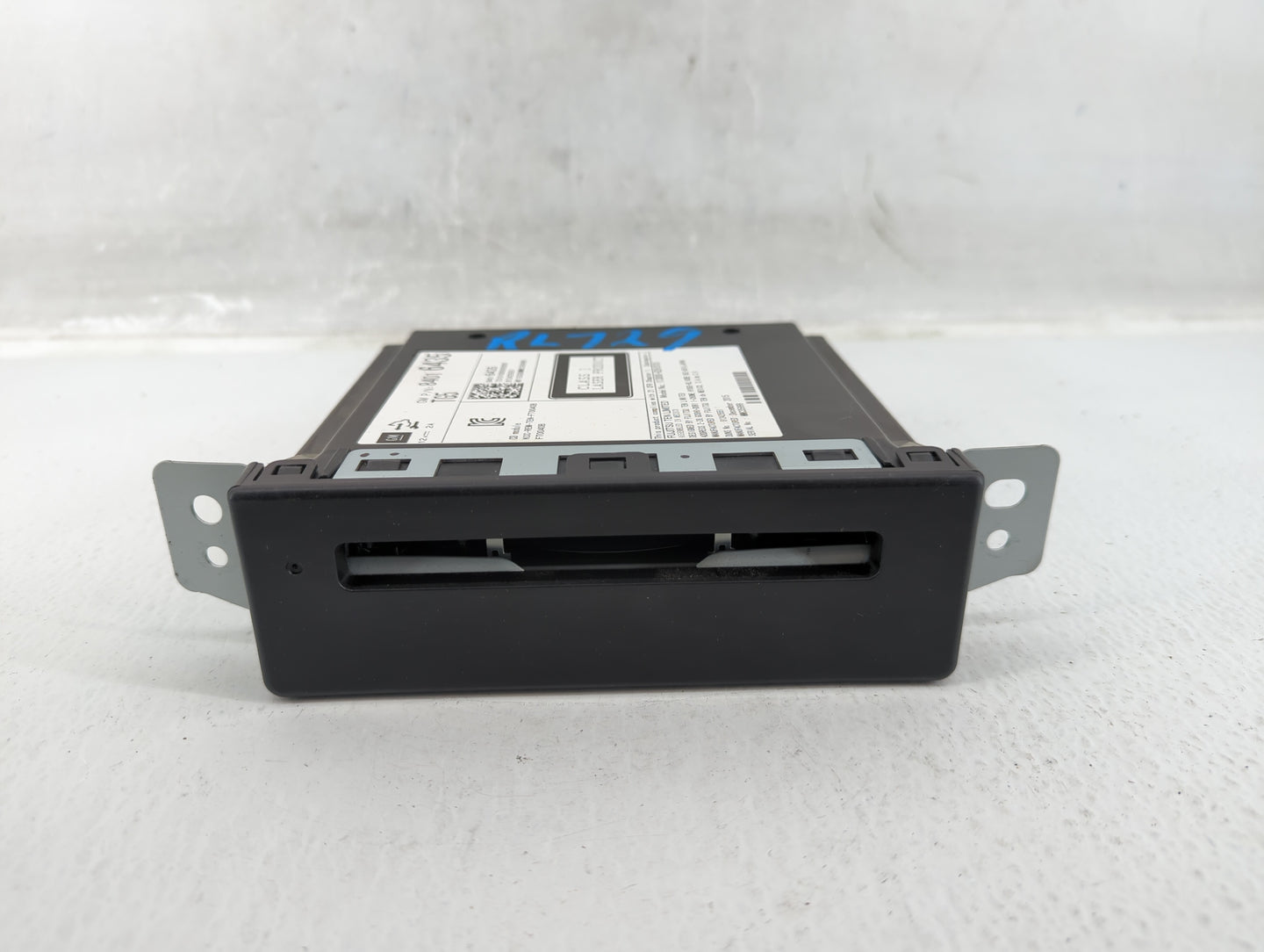 2015-2019 Chevrolet Silverado 1500 Radio AM FM Cd Player Receiver Replacement P/N:84016435 Fits Fits 2015 2016 2017 2018 201