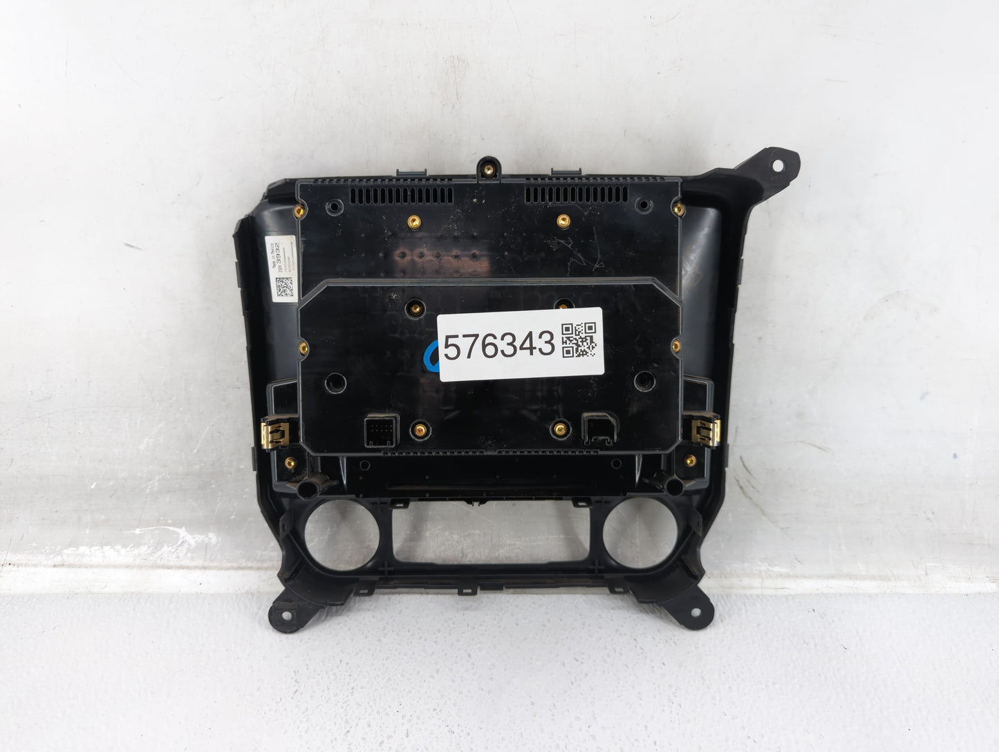 2016 Chevrolet Silverado 1500 Radio AM FM Cd Player Receiver Replacement P/N:23243932 Fits OEM Used Auto Parts - Oemusedauto