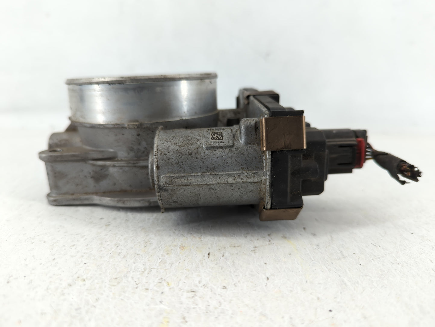 2014-2022 Chevrolet Silverado 1500 Throttle Body P/N:12617792 Fits Fits 2014 2015 2016 2017 2018 2019 2020 2021 2022 OEM Use
