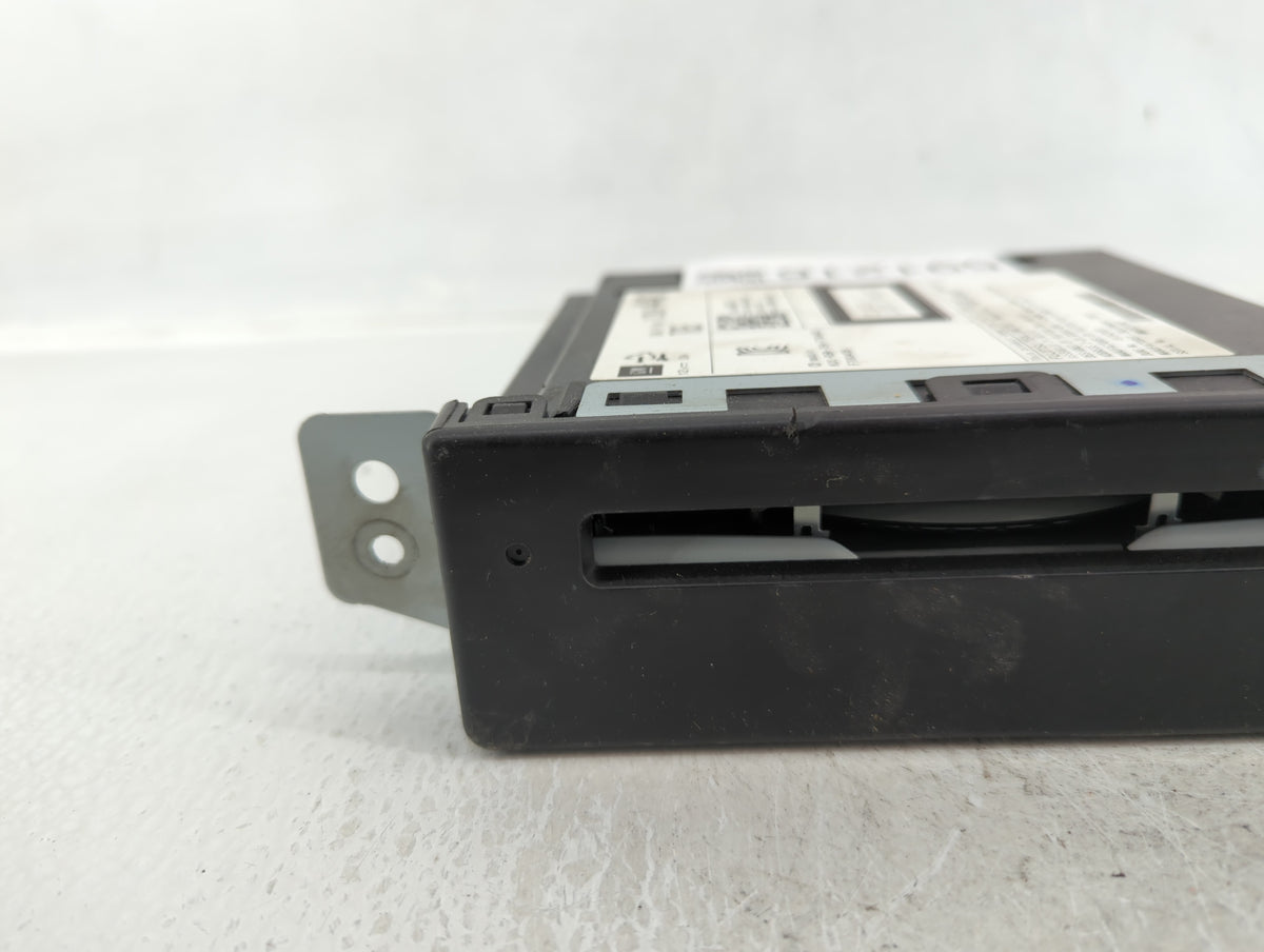 2015-2019 Chevrolet Silverado 1500 Am Fm Cd Player Radio Receiver 591216 - Oemusedautoparts1.com