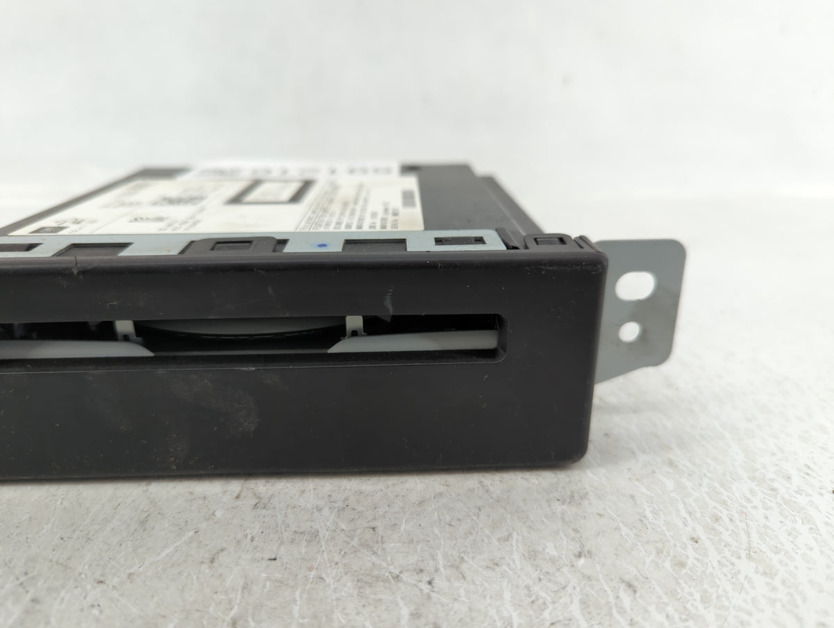2015-2019 Chevrolet Silverado 1500 Am Fm Cd Player Radio Receiver 591216 - Oemusedautoparts1.com