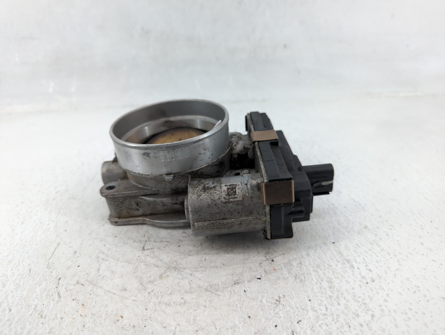 2014-2022 Chevrolet Silverado 1500 Throttle Body P/N:12617792 Fits Fits 2014 2015 2016 2017 2018 2019 2020 2021 2022 OEM Use