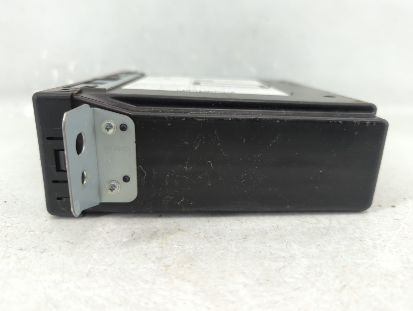 2015-2019 Chevrolet Silverado 1500 Radio AM FM Cd Player Receiver Replacement P/N:1359 4481 Fits OEM Used Auto Parts - Oemus