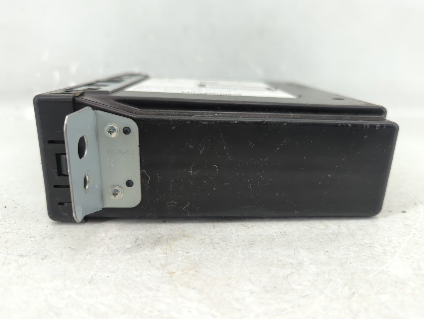 2015-2019 Chevrolet Silverado 1500 Radio AM FM Cd Player Receiver Replacement P/N:1359 4481 Fits OEM Used Auto Parts - Oemus