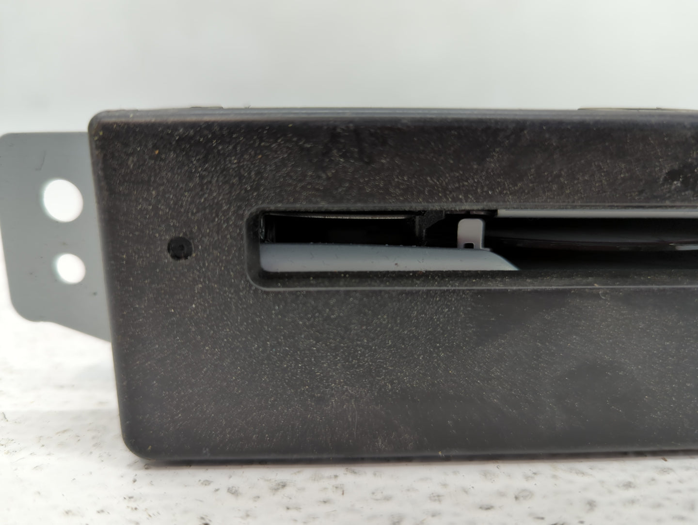 2015-2019 Chevrolet Silverado 1500 Radio AM FM Cd Player Receiver Replacement P/N:84016435 1359 4481 Fits OEM Used Auto Part