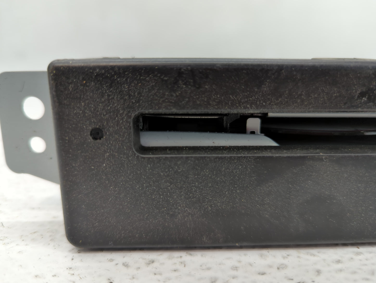 2015-2019 Chevrolet Silverado 1500 Radio AM FM Cd Player Receiver Replacement P/N:84016435 1359 4481 Fits OEM Used Auto Part