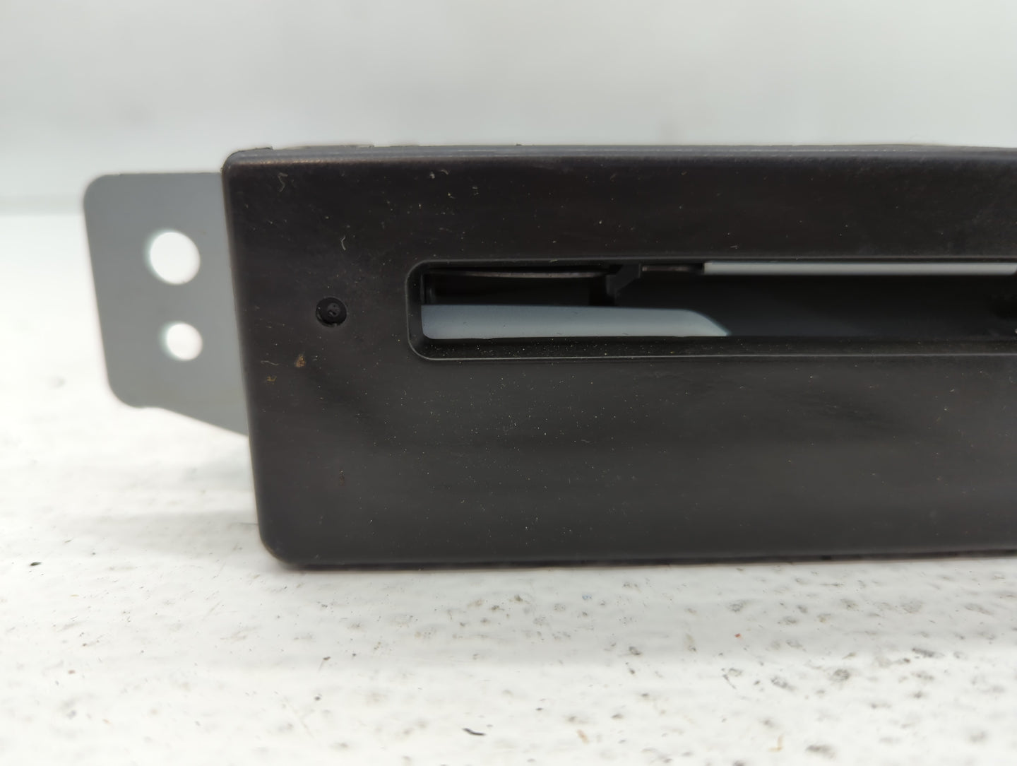 2015-2019 Chevrolet Silverado 1500 Radio AM FM Cd Player Receiver Replacement P/N:84016435 1359 4481 Fits OEM Used Auto Part