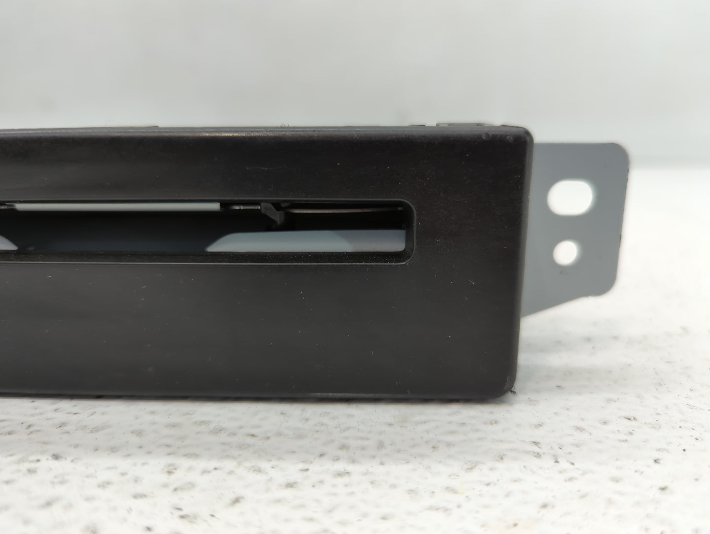 2015-2019 Chevrolet Silverado 1500 Radio AM FM Cd Player Receiver Replacement P/N:84016435 1359 4481 Fits OEM Used Auto Part
