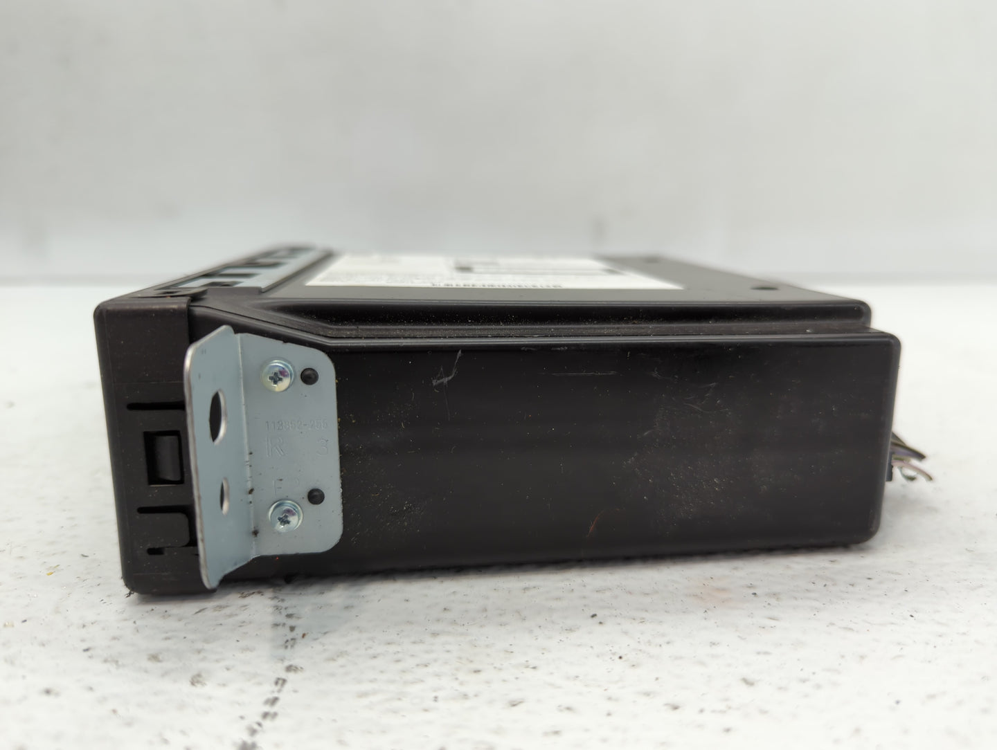 2015-2019 Chevrolet Silverado 1500 Radio AM FM Cd Player Receiver Replacement P/N:84016435 1359 4481 Fits OEM Used Auto Part