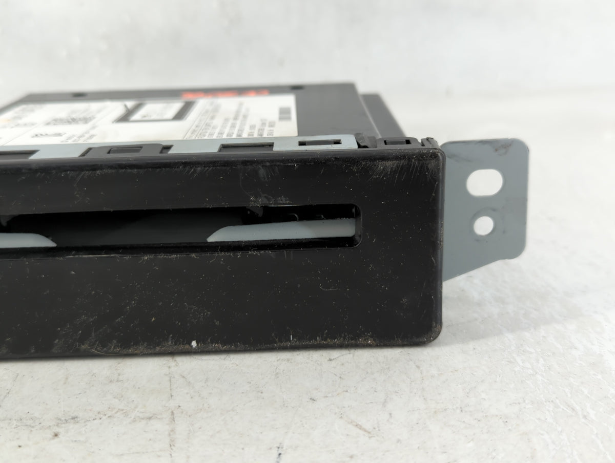 2015-2019 Chevrolet Silverado 1500 Am Fm Cd Player Radio Receiver 637777 - Oemusedautoparts1.com