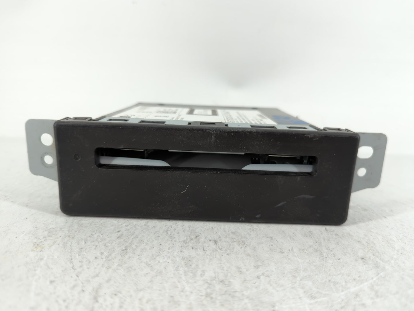 2015-2019 Chevrolet Silverado 1500 Am Fm Cd Player Radio Receiver - Oemusedautoparts1.com