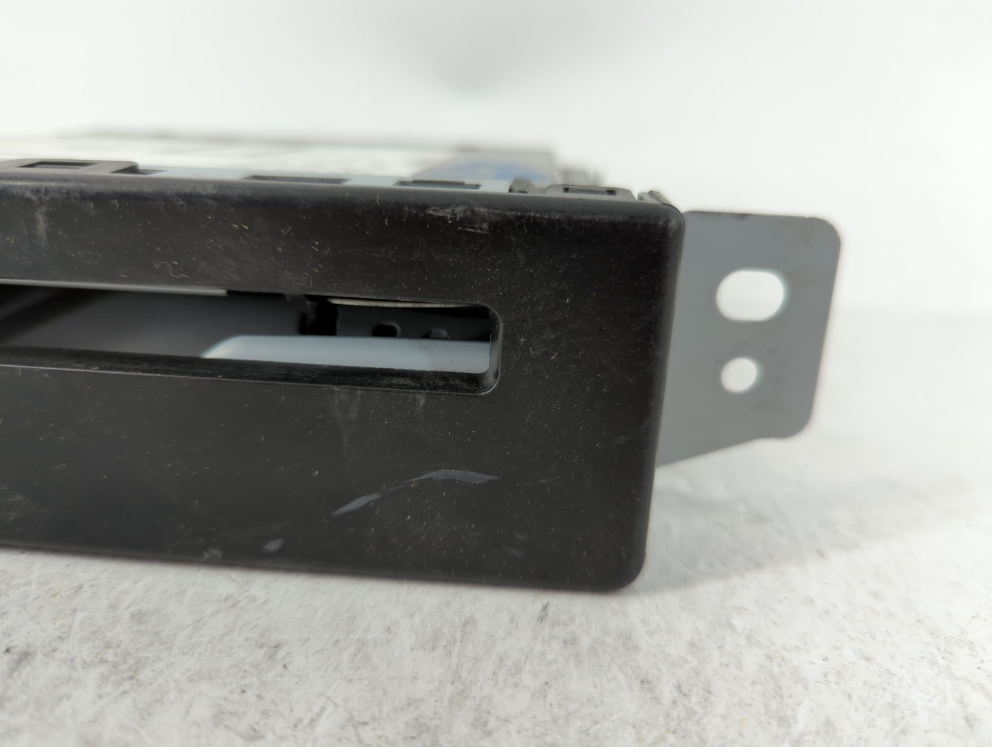 2015-2019 Chevrolet Silverado 1500 Am Fm Cd Player Radio Receiver - Oemusedautoparts1.com