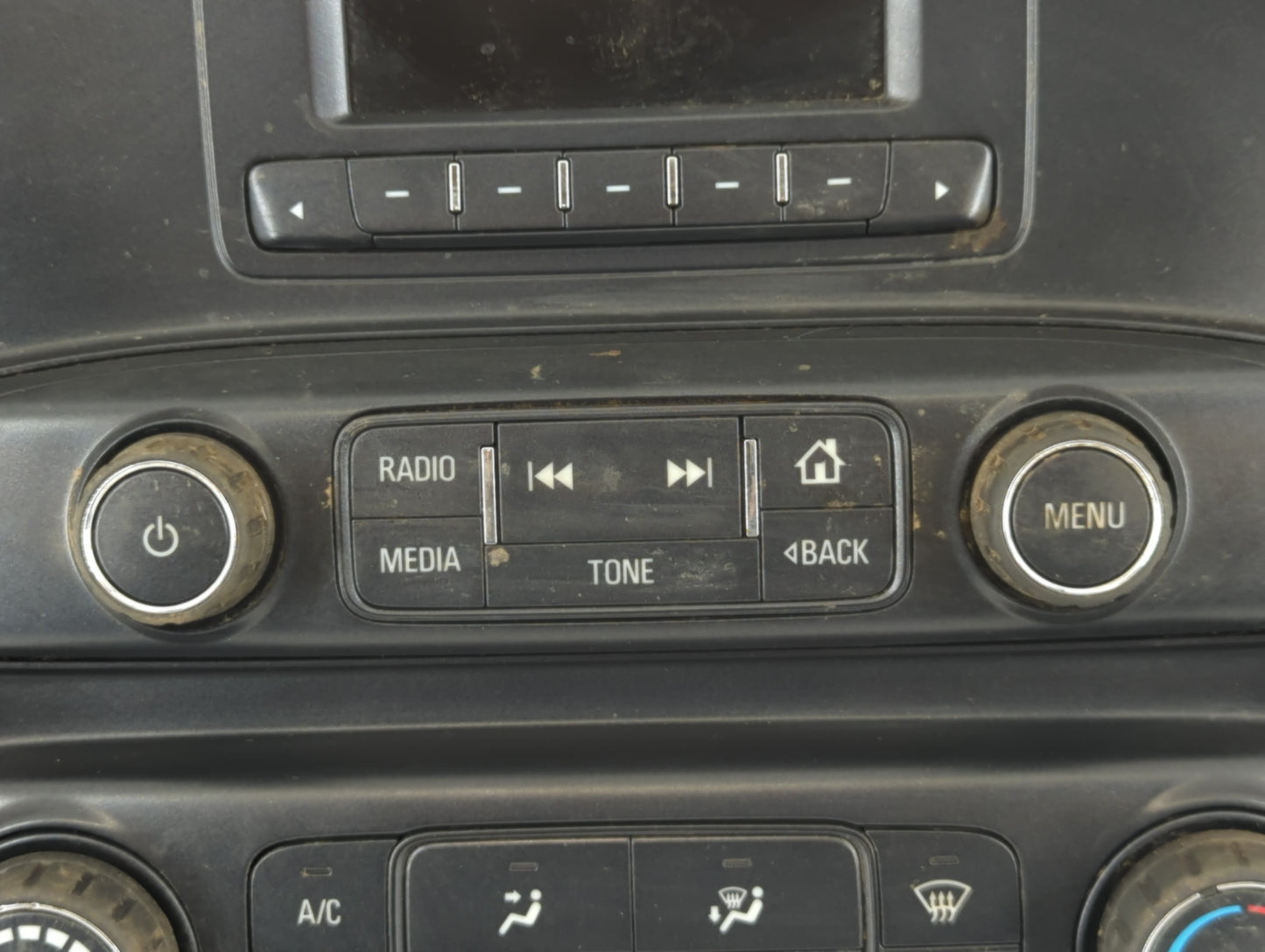 2015-2016 Chevrolet Silverado 1500 Radio AM FM Cd Player Receiver Replacement P/N:23486621 Fits Fits 2015 2016 OEM Used Auto