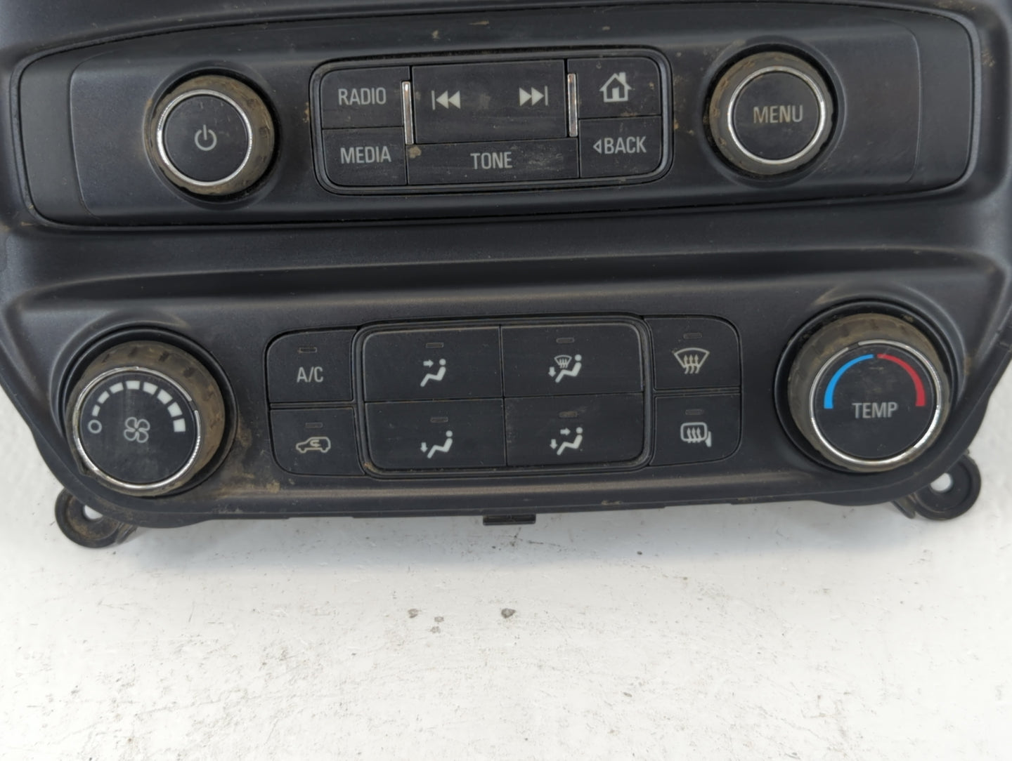 2015-2016 Chevrolet Silverado 1500 Radio AM FM Cd Player Receiver Replacement P/N:23486621 Fits Fits 2015 2016 OEM Used Auto
