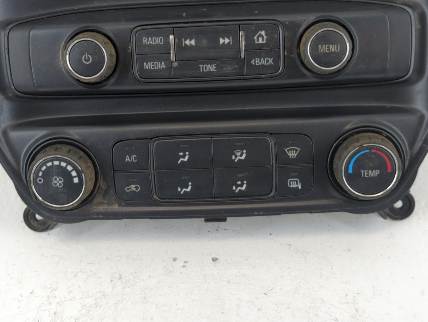 2015-2016 Chevrolet Silverado 1500 Radio AM FM Cd Player Receiver Replacement P/N:23486621 Fits Fits 2015 2016 OEM Used Auto
