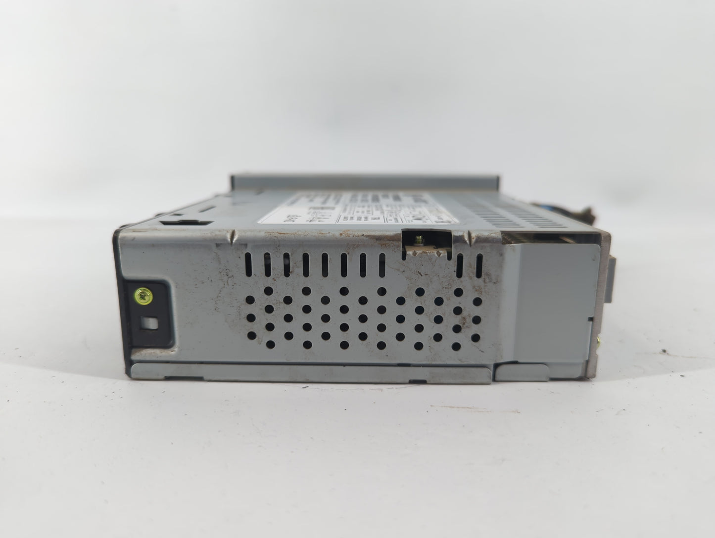 2016-2016 Chevrolet Silverado 1500 Am Fm Cd Player Radio Receiver - Oemusedautoparts1.com
