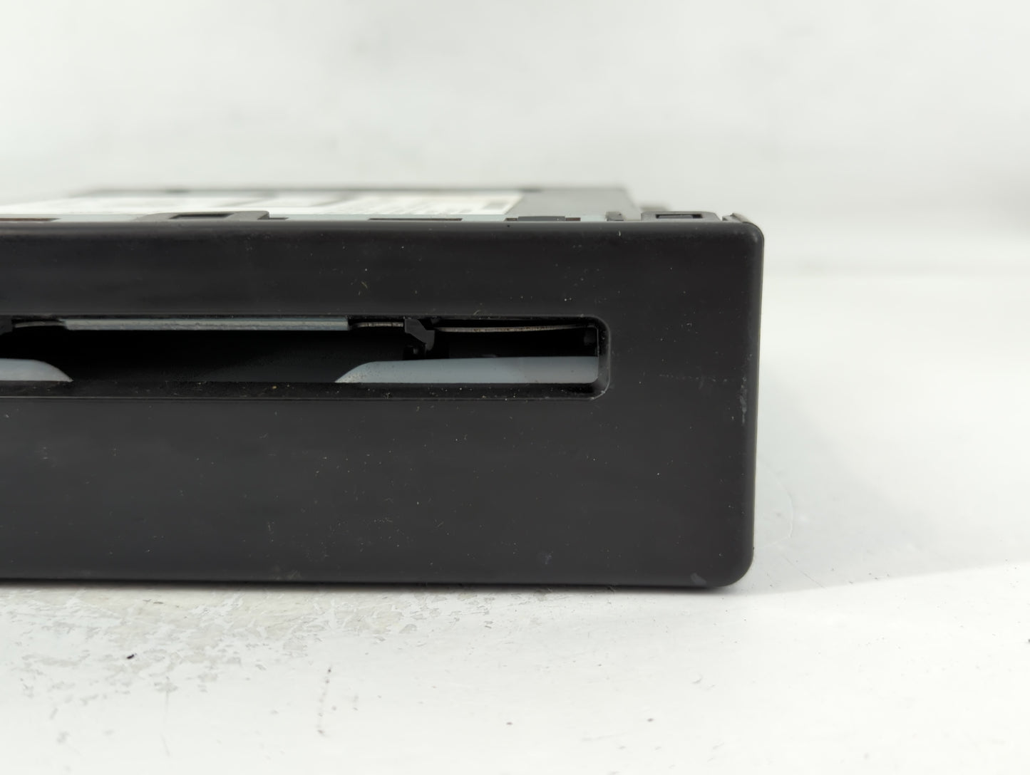 2016 Chevrolet Silverado 1500 Radio AM FM Cd Player Receiver Replacement P/N:84016435 Fits OEM Used Auto Parts - Oemusedauto