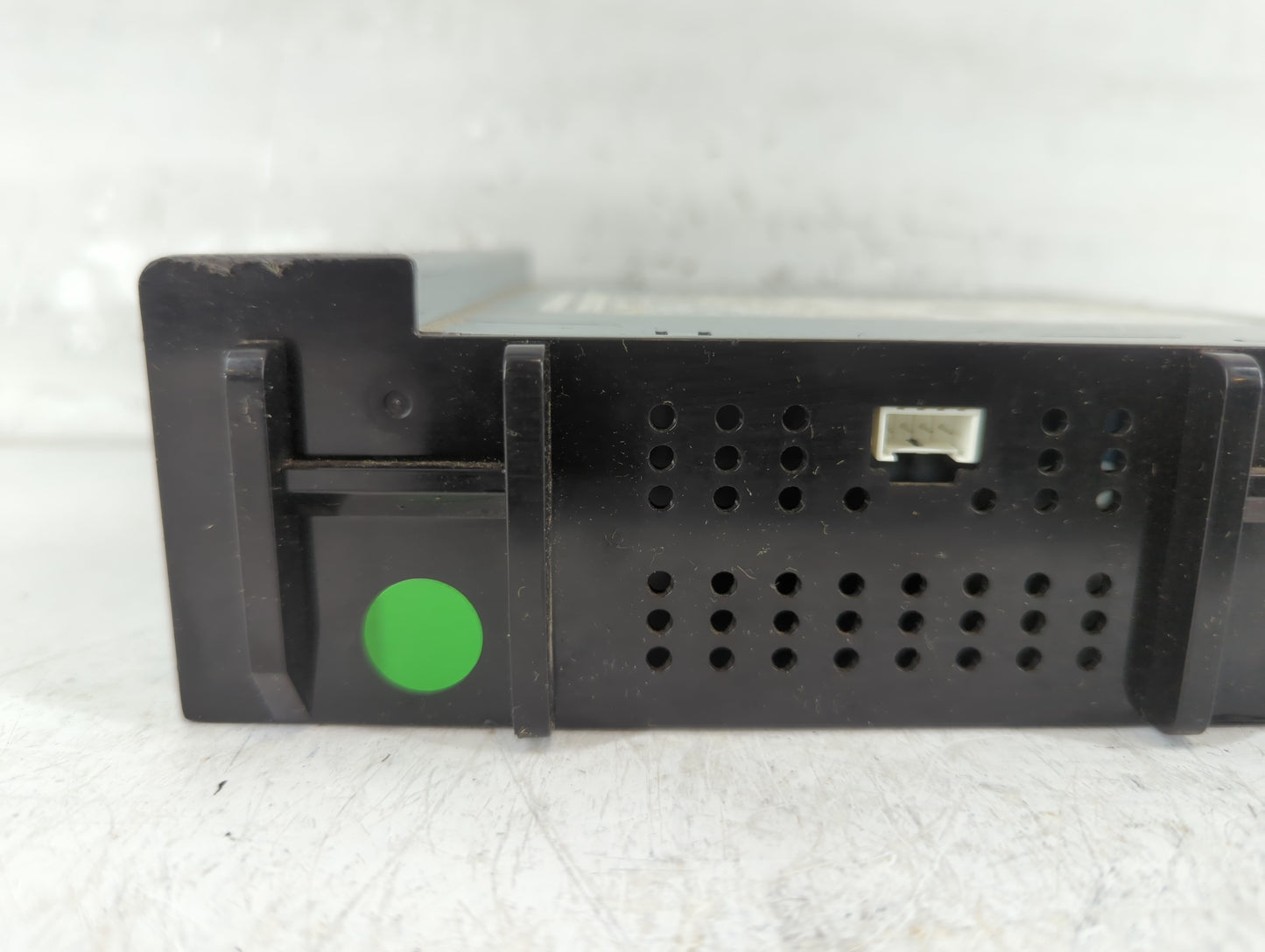 2016-2019 Chevrolet Silverado 1500 Radio AM FM Cd Player Receiver Replacement P/N:42504327 Fits Fits 2016 2017 2018 2019 OEM