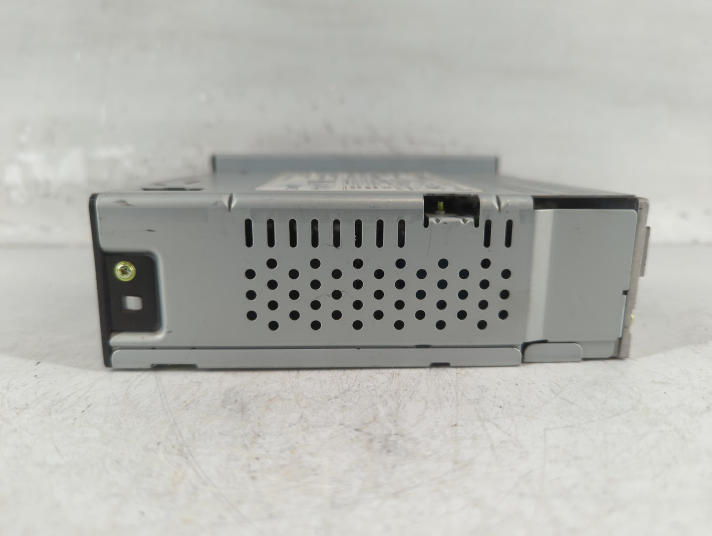 2016-2019 Chevrolet Silverado 1500 Radio AM FM Cd Player Receiver Replacement P/N:42504327 Fits Fits 2016 2017 2018 2019 OEM