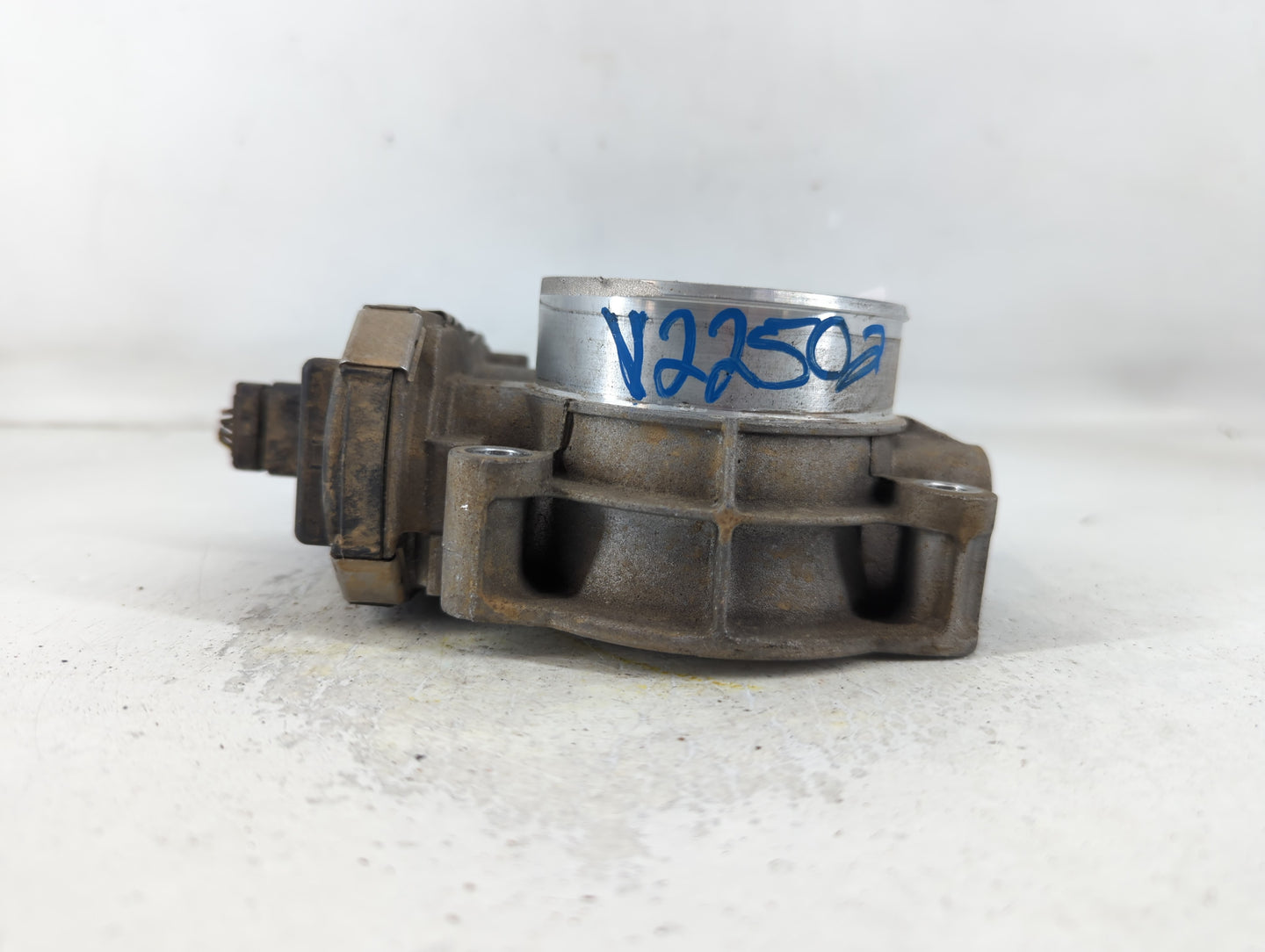 2016 Chevrolet Silverado 1500 Throttle Body P/N:12632171BA Fits Fits 2017 2018 2019 2020 2021 2022 OEM Used Auto Parts - Oem