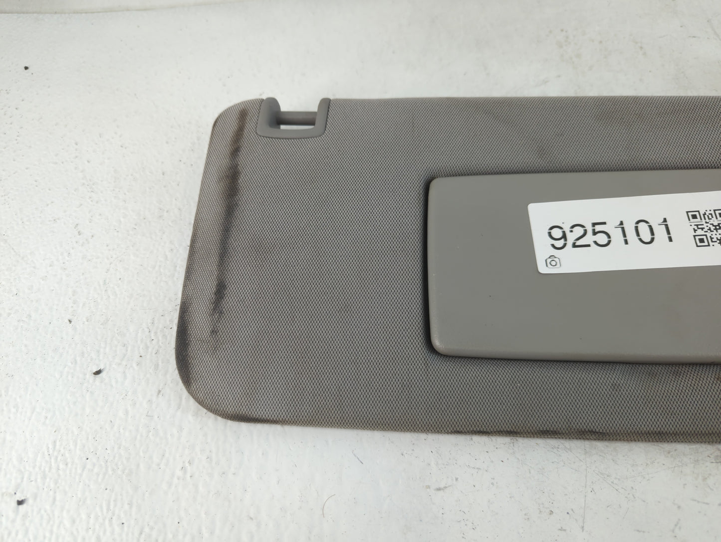 2014-2019 Chevrolet Silverado 1500 Sun Visor Shade Replacement Passenger Right Mirror Fits Fits 2014 2015 2016 2017 2018 201