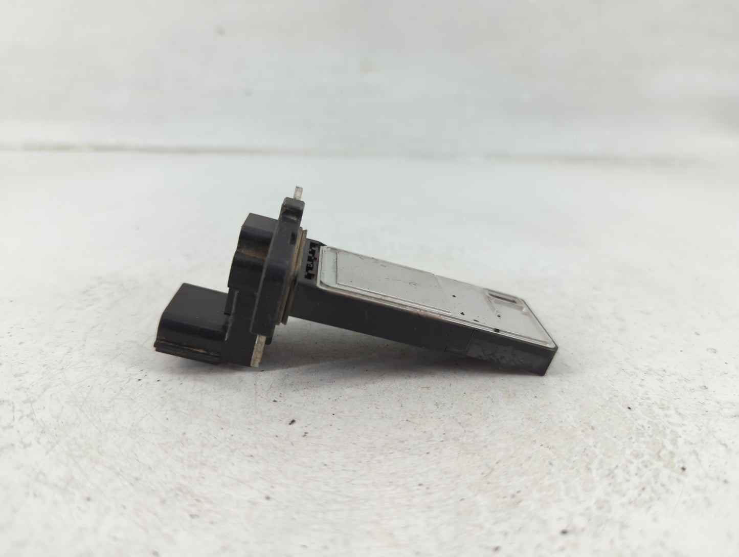 Chevrolet Silverado 2500 Mass Air Flow Meter Maf - Oemusedautoparts1.com