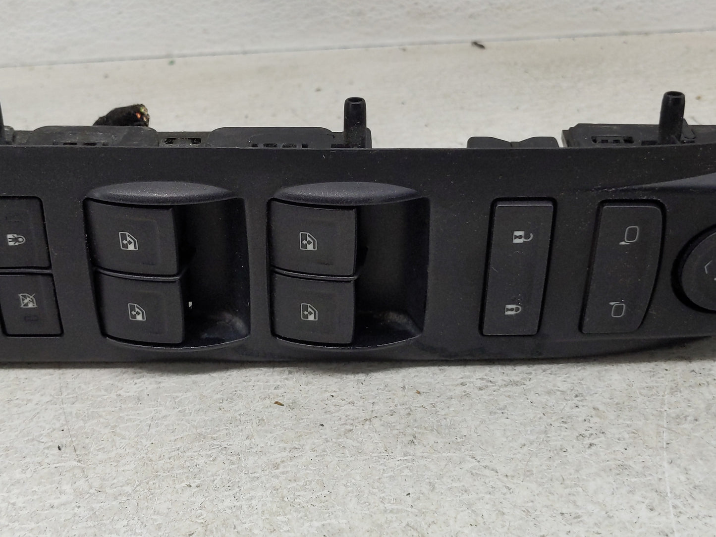 2015-2018 Chevrolet Silverado 2500 Master Power Window Switch Replacement Driver Side Left P/N:23154700 Fits OEM Used Auto P