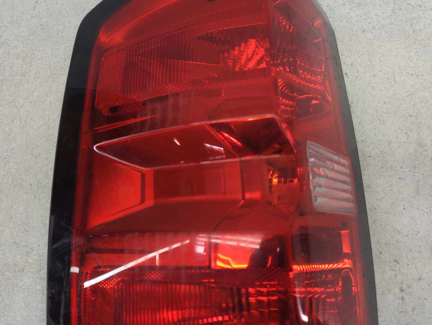 2016-2018 Chevrolet Silverado 2500 Tail Light Assembly Driver Left OEM Fits Fits 2016 2017 2018 2019 OEM Used Auto Parts - O