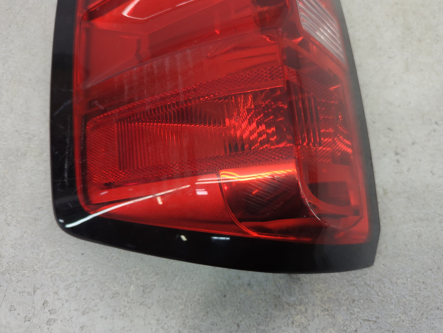 2016-2018 Chevrolet Silverado 2500 Tail Light Assembly Driver Left OEM Fits Fits 2016 2017 2018 2019 OEM Used Auto Parts - O