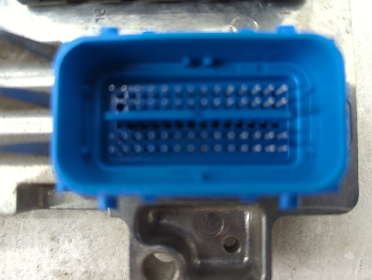 2016 Chevrolet Silverado 2500 PCM Engine Control Computer ECU ECM PCU OEM P/N:12670335 Fits Fits 2011 2012 2013 2014 2015 OE