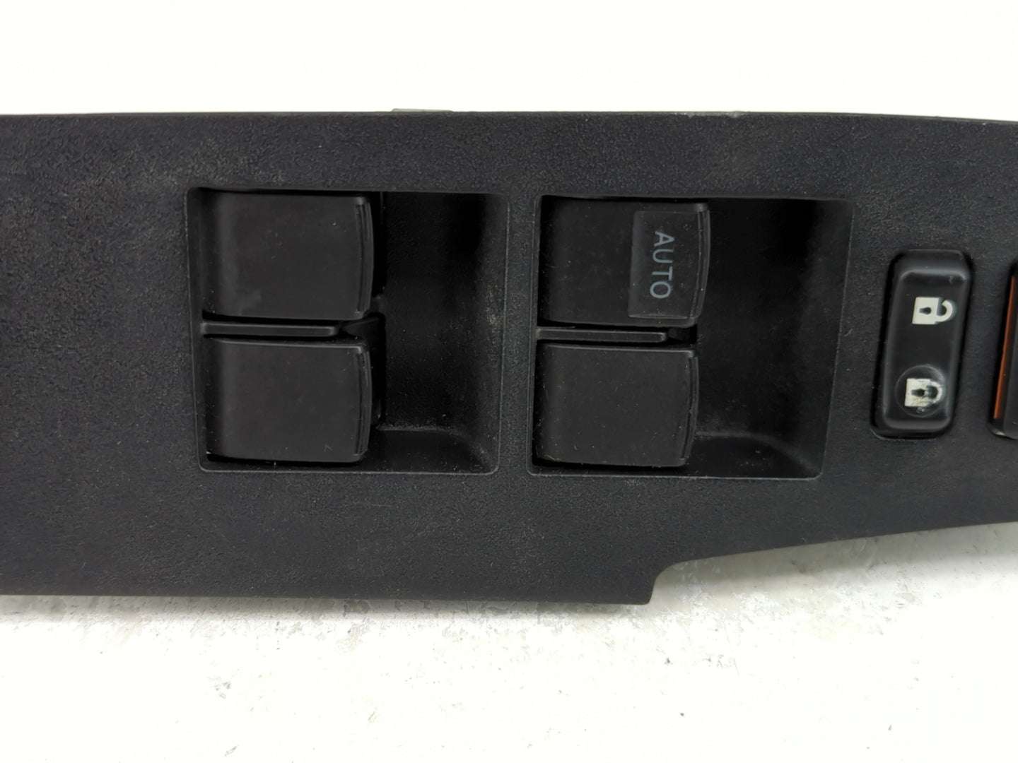 2015-2018 Chevrolet Silverado 2500 Master Power Window Switch Replacement Driver Side Left P/N:74232-02E70 Fits OEM Used Aut
