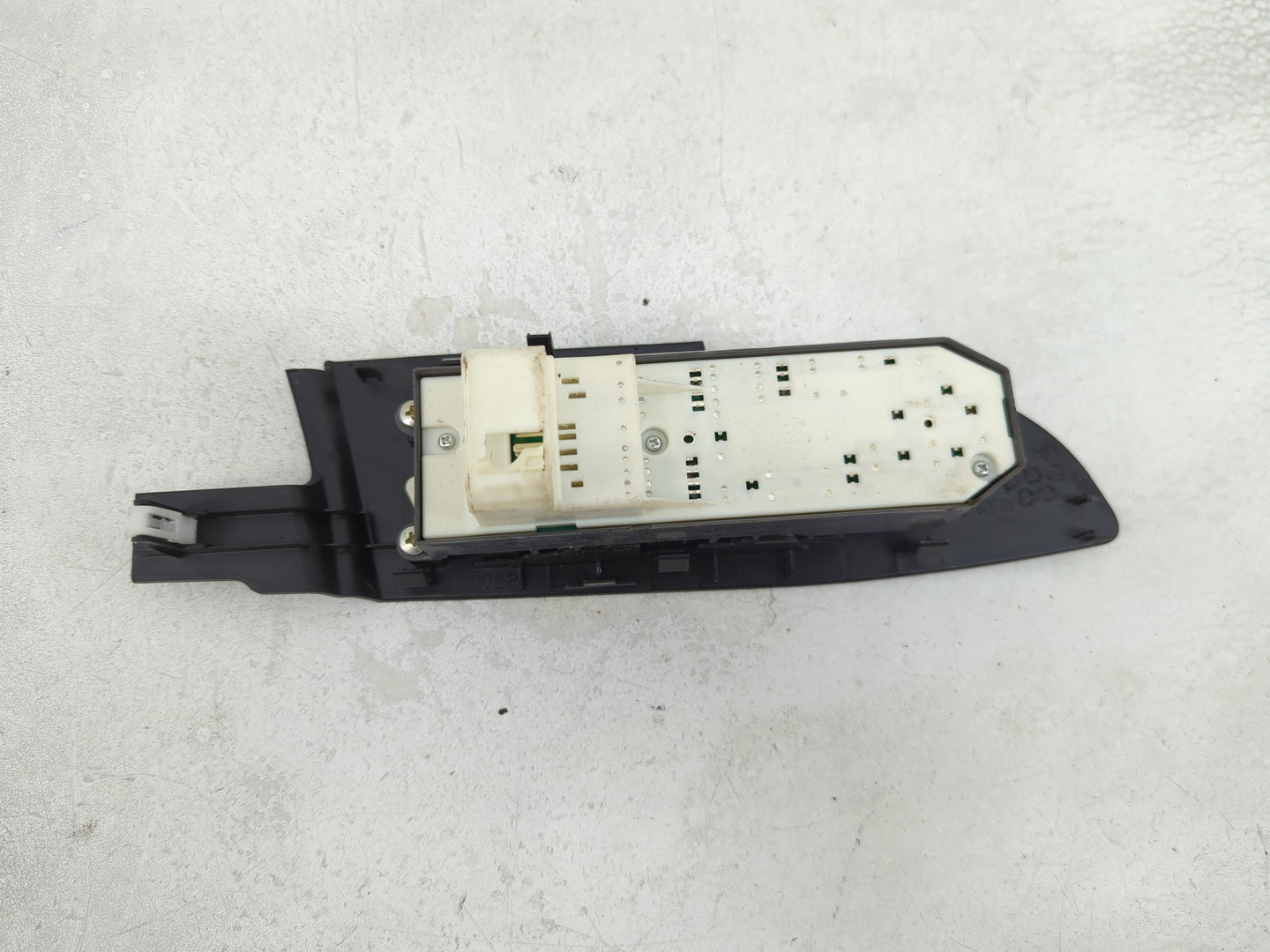 2015-2018 Chevrolet Silverado 2500 Master Power Window Switch Replacement Driver Side Left P/N:74232-02E70 Fits OEM Used Aut