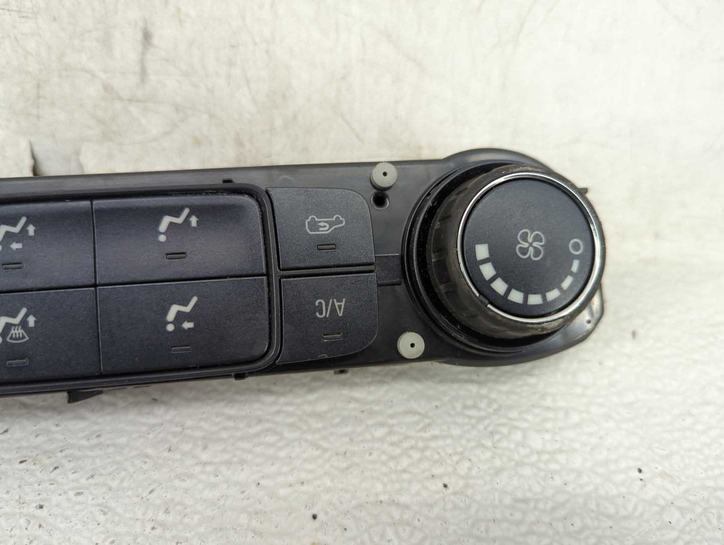 2015-2018 Chevrolet Silverado 2500 Climate Control Module Temperature AC/Heater Replacement P/N:23486621 Fits OEM Used Auto 