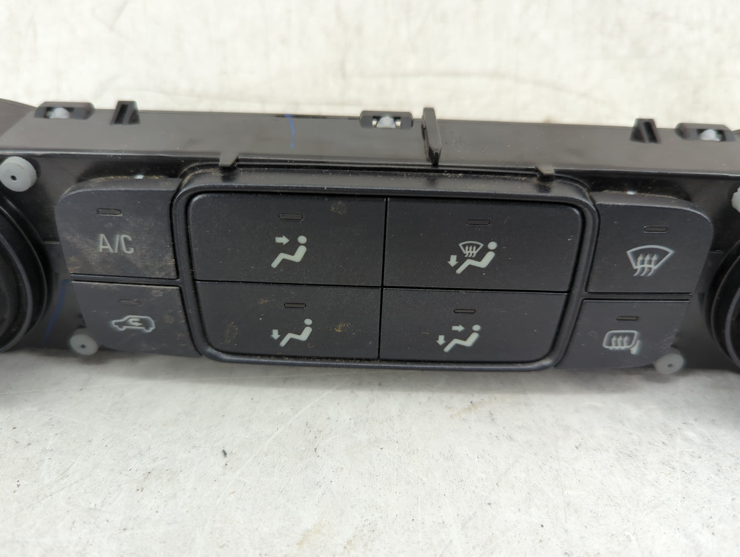 2015-2018 Chevrolet Silverado 2500 Climate Control Module Temperature AC/Heater Replacement P/N:23486621 Fits OEM Used Auto 