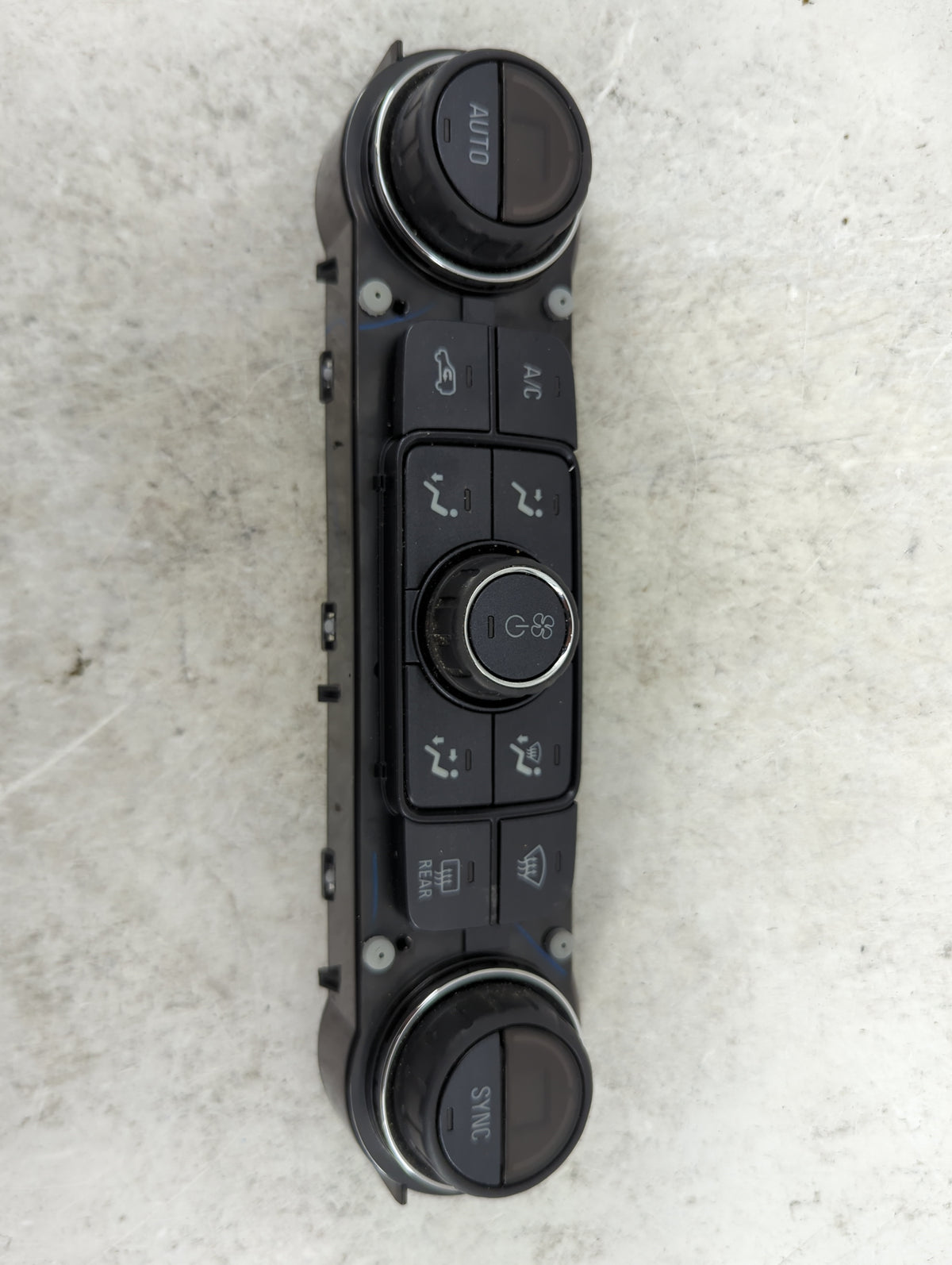 2015-2016 Chevrolet Silverado 2500 Climate Control Module Temperature AC/Heater Replacement P/N:23486614 815372982 Fits OEM 