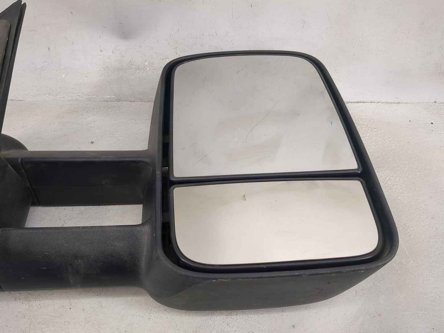 2015 Silverado 2500 Passenger Right Side View Manual Door Mirror - Oemusedautoparts1.com