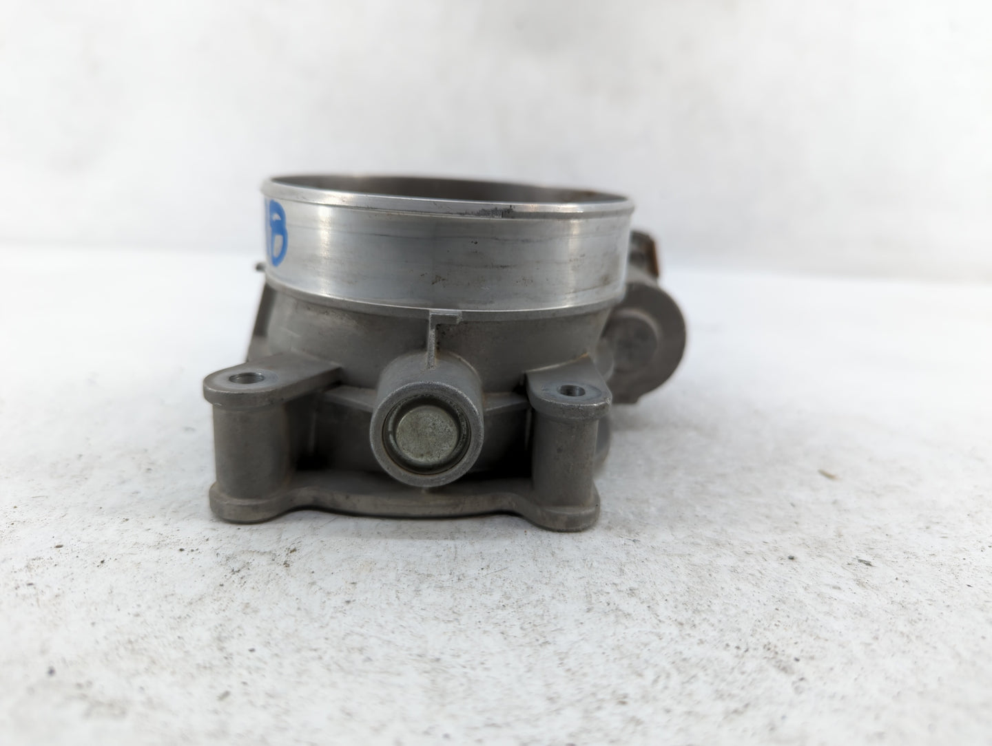 2016 Chevrolet Silverado 2500 Throttle Body P/N:12678312 12678223, 12620263 Fits Fits 2014 2015 2017 2018 2019 2020 2021 202