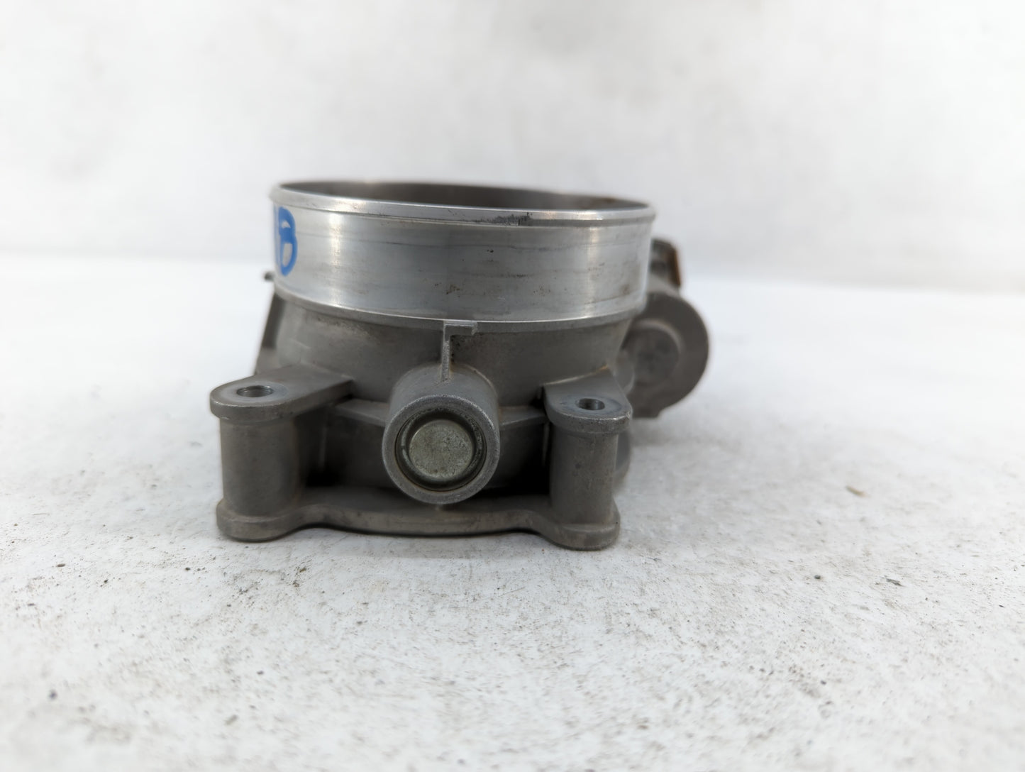 2016 Chevrolet Silverado 2500 Throttle Body P/N:12678312 12678223, 12620263 Fits Fits 2014 2015 2017 2018 2019 2020 2021 202
