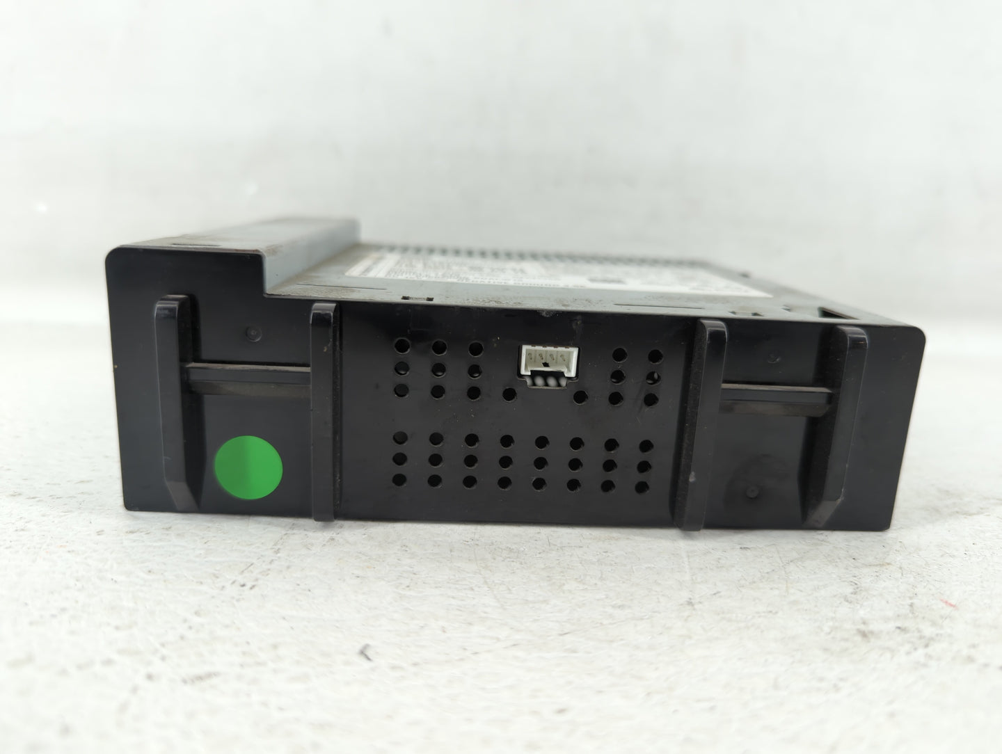 2016-2016 Chevrolet Silverado 2500 Am Fm Cd Player Radio Receiver - Oemusedautoparts1.com