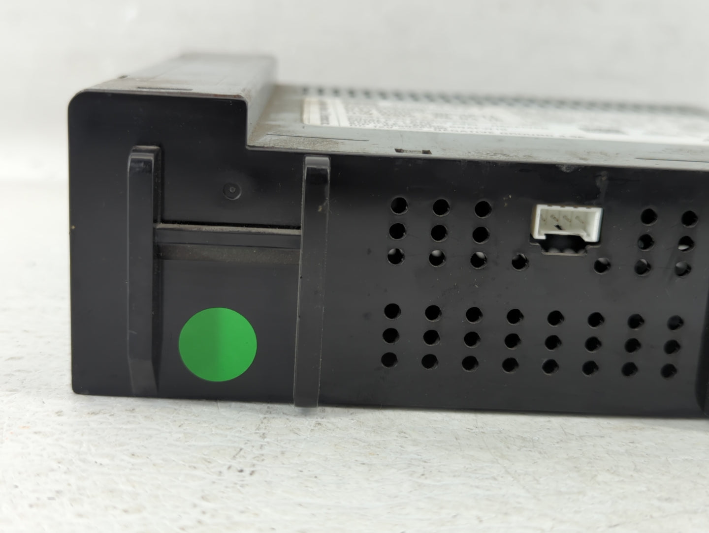 2016-2016 Chevrolet Silverado 2500 Am Fm Cd Player Radio Receiver - Oemusedautoparts1.com