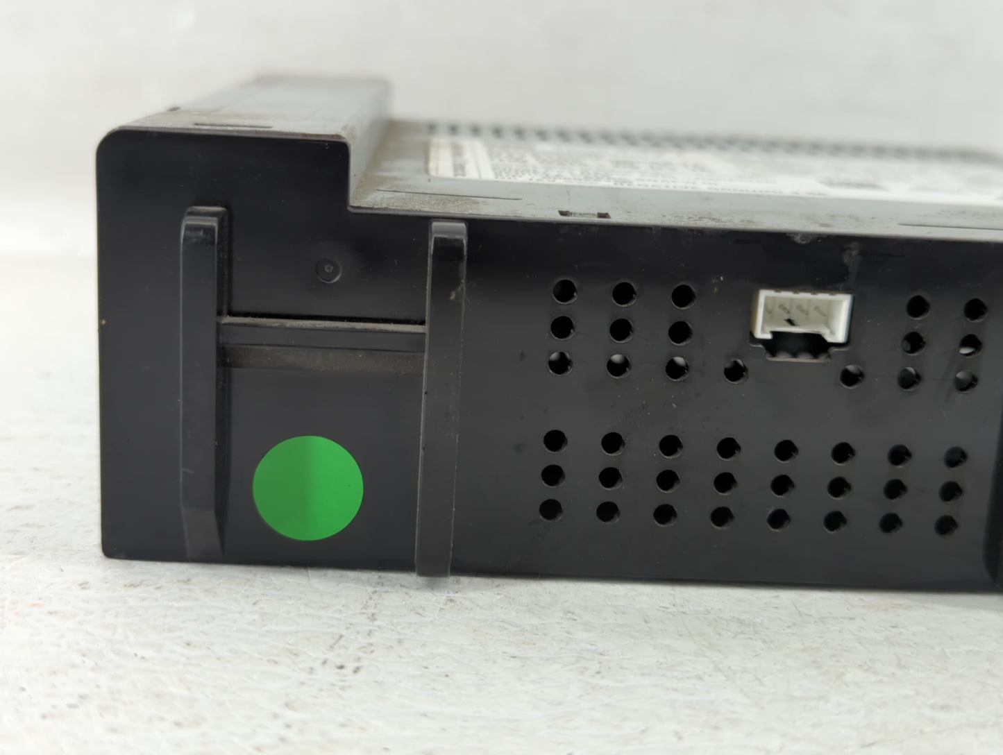 2016-2016 Chevrolet Silverado 2500 Am Fm Cd Player Radio Receiver - Oemusedautoparts1.com