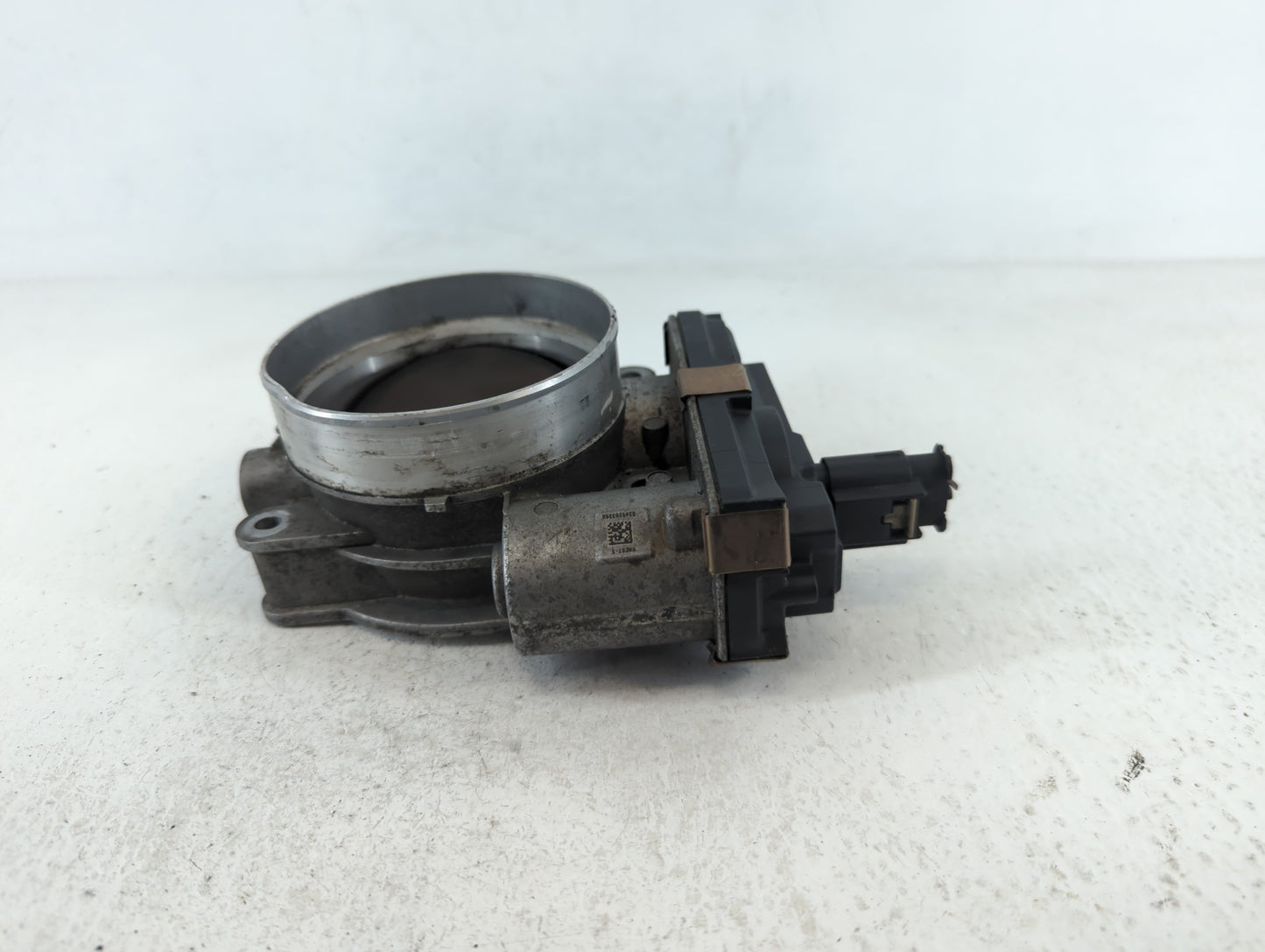 2016 Chevrolet Silverado 2500 Throttle Body P/N:12620263 Fits Fits 2014 2015 2017 2018 2019 2020 2021 2022 OEM Used Auto Par