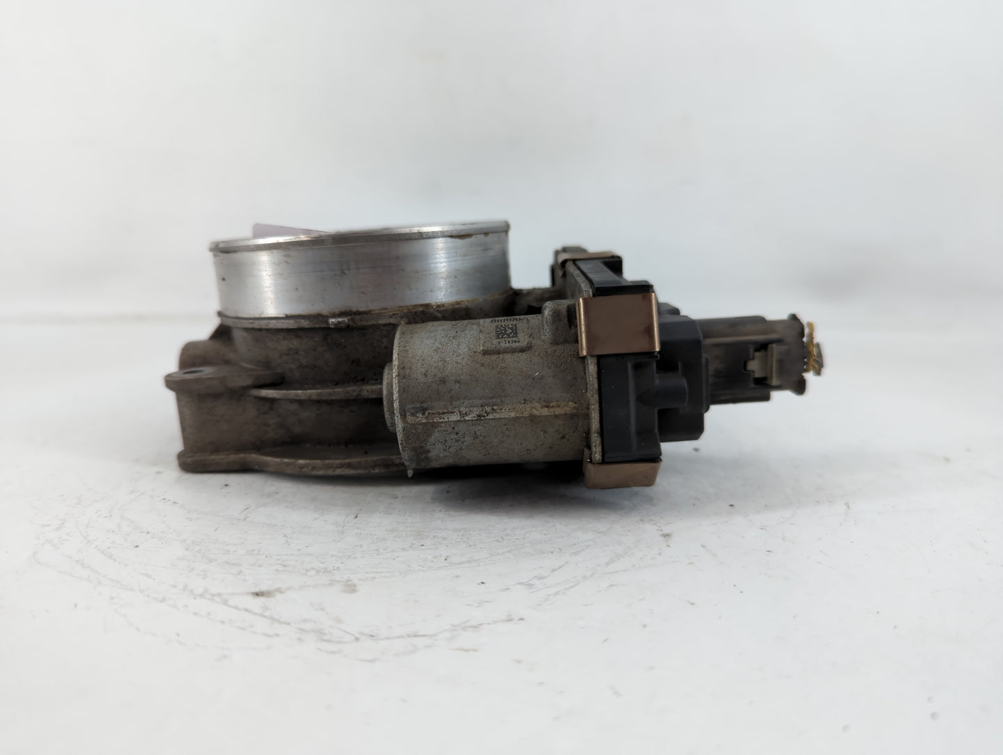 2016 Chevrolet Silverado 2500 Throttle Body P/N:12620263 Fits Fits 2014 2015 2017 2018 2019 2020 2021 2022 OEM Used Auto Par