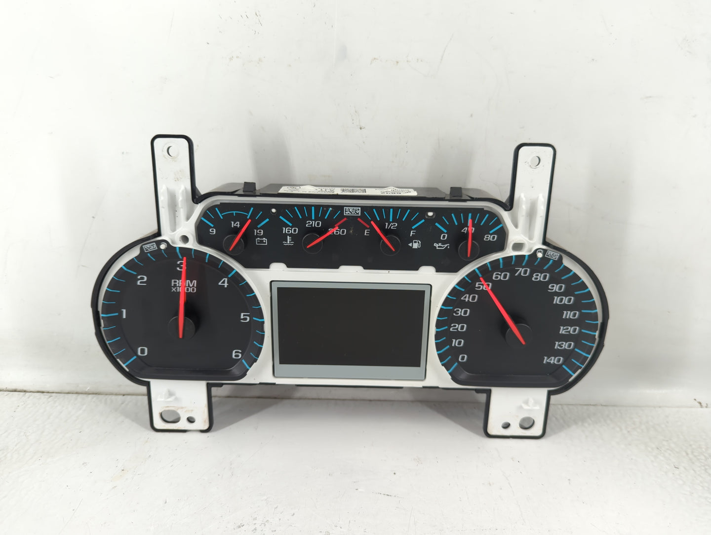 2016 Chevrolet Silverado 2500 Instrument Cluster Speedometer Gauges P/N:84026892 Fits OEM Used Auto Parts - Oemusedautoparts