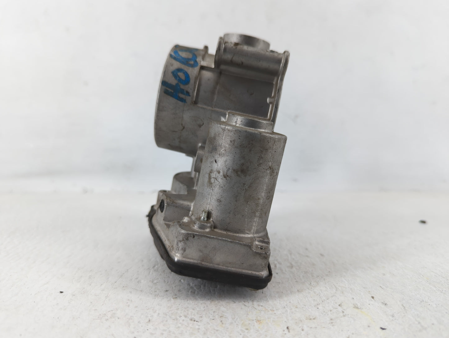 2016 Chevrolet Silverado 2500 Hd Throttle Body P/N:DS7E-9F991-AJ Fits Fits 2014 2015 2017 2018 2019 2020 2021 2022 OEM Used 
